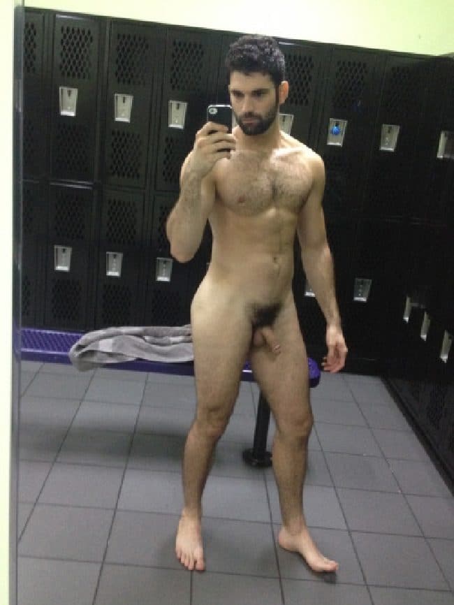 Nude Man Take A Locker Room Selfie Cock Picture Blog
